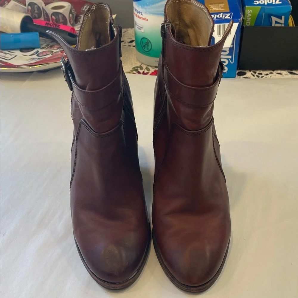 FRYE Patty Riding Boots Booties Brown Red-ish Leather High Block Heels size 8M